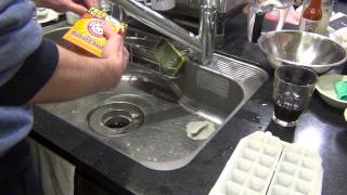 Natural Home Remedies Cleaning Garbage Disposal with Vinegar Ice Cubes and Baking Soda [upl. by Kandy]