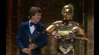 Mark Hamill C3PO and R2D2 Present Special Sound Oscars for Close Encounters and Star Wars [upl. by Jacklin]