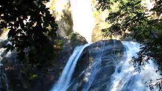 Bourg dOisans  Cascade de Sarenne  Au pied de la montée de lAlpe dHuez [upl. by Jerold611]