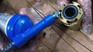 Replacing pawl springs on a Hope Pro 2 Evo freehub [upl. by Desta]