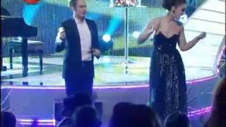 Mustafa Ceceli amp Sıla  Sezen Aksu Parçaları TRT Yılbaşı 2011 [upl. by Nadroj]