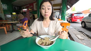 quotFirst time SarawakI want to keep coming back herequot 1 day Food Tour in Kuching Sarawak [upl. by Corinna]