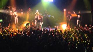 HAYCE LEMSI  ATOME DE FOLIE LIVE CONCERT BATACLAN [upl. by Annala]