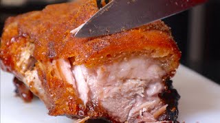 CRISPY ROAST PORK SHOULDER RECIPE WITH SKIN CRACKLING AND HOMEMADE GRAVY [upl. by Aissac]