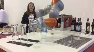 Bier Roboter Weizen auf der Messe Stuttgart [upl. by Ravert]