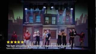 Avenue Q på Nørrebro Teater [upl. by Ldnek]