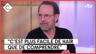 Marc Levy  confidences pour confidences  C à Vous  06122022 [upl. by Rol235]