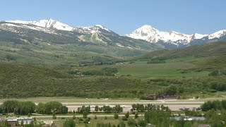 Starwood in Aspen  John Denver with Lyrics가사번역  Aspen Colorado on June 11 2017 [upl. by Amhsirak216]