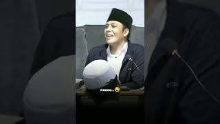 Sholat Pakai Spion guskautsar pengajianlucu ceramahlucu [upl. by Esil]