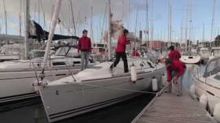 École de voile croisière  arrivée sur un catway [upl. by Karena385]