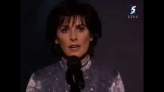 Enya  May It Be Oscars 2002 [upl. by Natka]