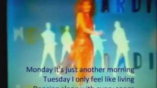 DALIDA  Laissezmoi danser version orginale PAROLES EN TEMPS UTILEwmv [upl. by Afaw]