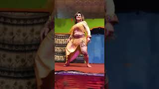 Babra Ali and Zaree Laaal Luk Dholda Dil Bolda Me Machi Wango Tarpa Gujranwala Theater [upl. by Ellertnom]