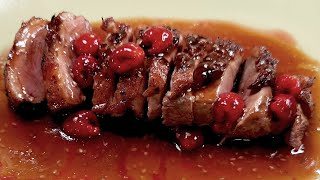 RECETTE ORIGINALE  Magret de Canard et sa sauce miel et framboise [upl. by Omrellug555]