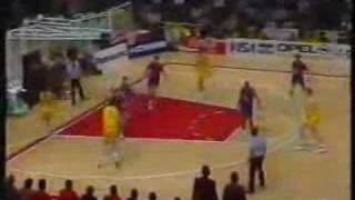 Toni Kukoc  Final Copa Europa 1990 [upl. by Ereveneug]