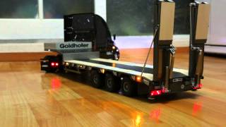 114 Tamiya Freightliner Cascadia Evolution  Carson GOLDHOFER low loader BAU STNL 3HD [upl. by Yllop]