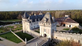 Château en Saintonge [upl. by Agarhs]