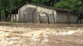 Inundaciones en Puerto Parada [upl. by Nemrac]