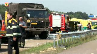 Kazerne Budel getroffen door tragisch ongeluk A2 dode en gewonden [upl. by Whitver]