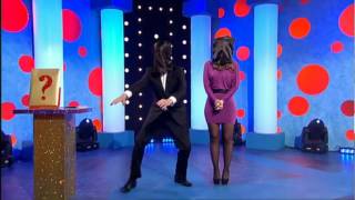 Kimberley Walsh 5 OClock Show Magic Trick 18 06 2010 [upl. by Aerua853]