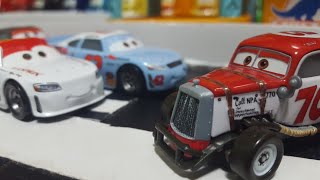 Disney Pixar Cars 3 Duke Coulters Thomasville OldSchool Racer Gasprin 70 Review [upl. by Eecal325]