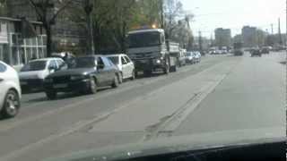 StraßenBahn Gleise u FahrbahnLöcher in Rumänien  Ploiesti 2012 [upl. by Elmore]