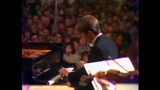 Pletnev  Mendelssohn Piano Concerto No1 [upl. by Nairot]