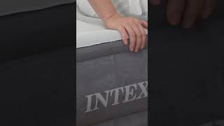 Intex Dura Beam Deluxe Comfort Plush 13 Inch Air Mattress Review shorts [upl. by Servetnick501]