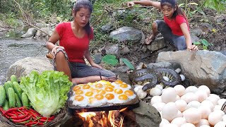 Pick lots egg near river and Cooking eggs on the rock for dinner  Survival cooking in jungle [upl. by Coward379]