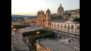 Cosa vedere a Noto luoghi straordinari del barocco in 20 secondi [upl. by Gavrielle791]