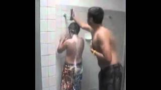 Fieser DuschStreich  Shampoo Prank [upl. by Chadd]