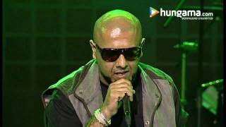 Aas Paas Khuda  Vishal amp Shekhar Live Digital Concert  09022011 HD [upl. by Kendyl198]