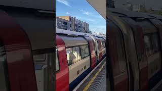 Jubilee line 1996 Stock arrives at Dollis Hill [upl. by Francesco]