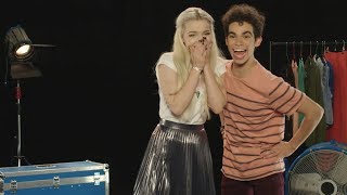 Descendants 2  La Music Challenge di Dove Cameron e Cameron Boyce [upl. by Ezana]