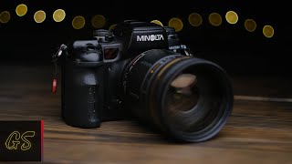 The best film camera ever made  Minolta Maxxum 9 Review [upl. by Akkire]