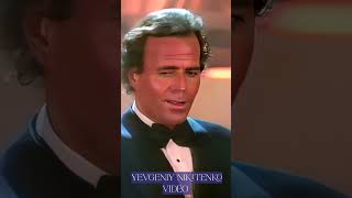 Julio Iglesias  Bamboleo Caballo viejo [upl. by Oppen]