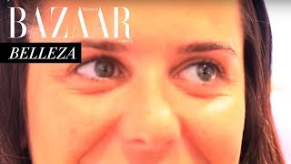 Cómo hacer un diseño de cejas personalizado por Benefit  Harpers Bazaar España [upl. by Hgielanna]