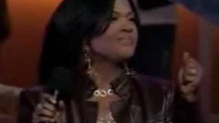 CeCe Winans Waging war GGG [upl. by Charin]