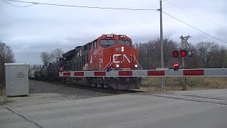 CN 3015 Vets CN 3921 Northbound Manifest M347 Neenah Wisconsin Dixie Road 11062024 [upl. by Ayra]