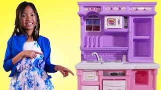 Wendy Pretend Play with Purple Kitchen Toy [upl. by Yrevi]