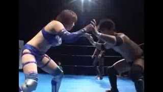 Kana VS Munenori Sawa mixed gender prowrestling match in Japan 華名vs澤宗紀 [upl. by Oirotciv665]