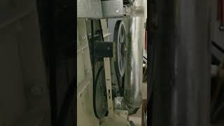 Working Unimac Commercial 75LB dryer belt system [upl. by Constantine]