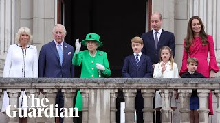 Queen appears on Buckingham Palace balcony at end of platinum jubilee celebrations [upl. by Oiluig]