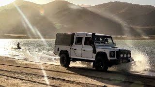 ☣LAND ROVER DEFENDER 130 V8 SURFING☣ [upl. by Aix]