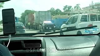 2x patrulleros del Periférico de la Policía Estatal de Yucatán haciendo contacto con tráilers [upl. by Melissa112]