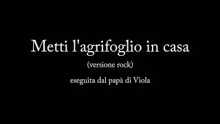 Metti lagrifoglio in casa DECK THE HALLS in ITALIANO  lyrics video [upl. by Alol]