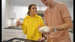 CARTOON PANCAKE ART BAKE OFF VS JESS CONTE [upl. by Iccir904]