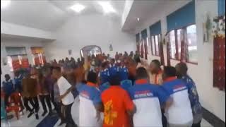 Dansa Tumbu Tanah suku Arfak budaya Papua tarian tradisional seni pertunjukan warisan budaya [upl. by Yhtomot]