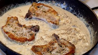 Côtelettes de porc à la sauce aux champignons amp crème 🥩🥛  Côtelettes en sauce  Recette  306 [upl. by Swope]