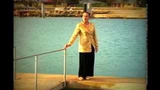 tongan singer singing teu ui ki he Afiona [upl. by Damour]